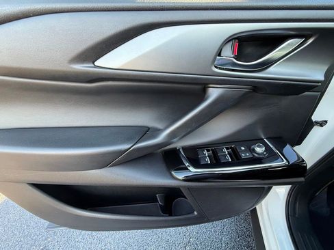 Used 2022 MAZDA CX-9 Touring image 23