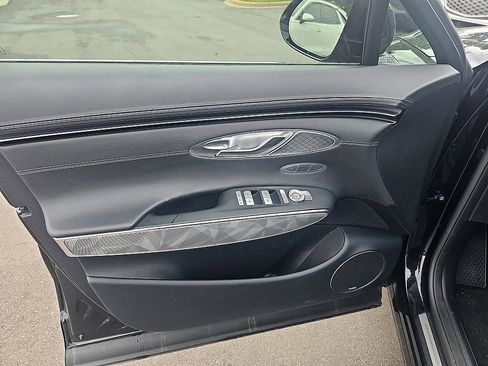 Used 2025 Genesis GV70 3.5T Sport w/ Sport Advanced Package image 9