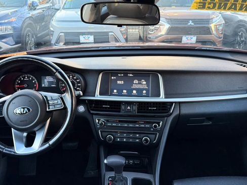 Used 2020 Kia Optima SE FWD image 15