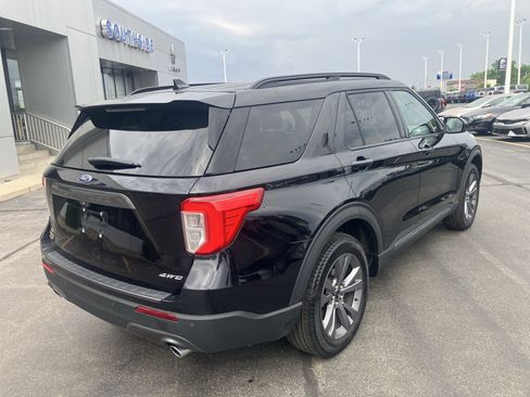 Used 2024 Ford Explorer XLT w/ Equipment Group 202A AWD/4WD image 7