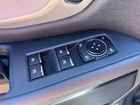 New 2026 Ford Expedition Active RWD image 17