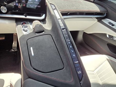 Used 2023 Chevrolet Corvette Stingray Premium Cpe w/ Z51 Performance Package RWD image 20