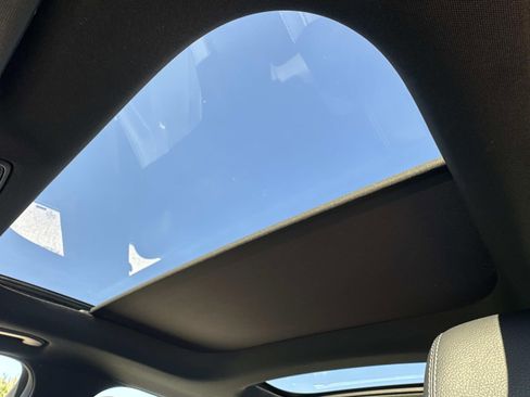 Used 2023 Mercedes-Benz E 350 4MATIC Sedan image 15