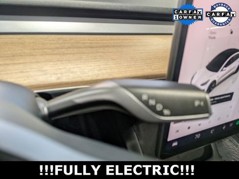 Used 2023 Tesla Model 3 Standard Range image 25