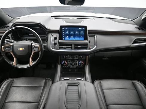 Used 2023 Chevrolet Suburban High Country w/ Advanced Technology Package AWD/4WD image 23