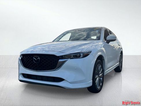 Used 2022 MAZDA CX-5 Signature AWD/4WD image 2