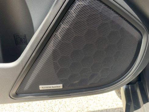 New 2025 Subaru Outback Onyx Edition w/ Popular Package #2 image 7