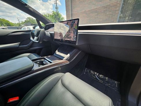 Used 2023 Tesla Model X AWD/4WD image 59