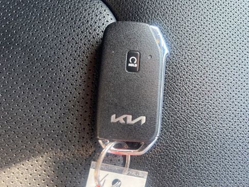 Certified 2023 Kia Sportage EX image 25