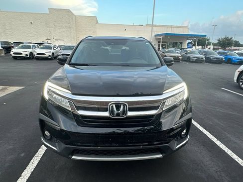 Used 2021 Honda Pilot Touring image 2
