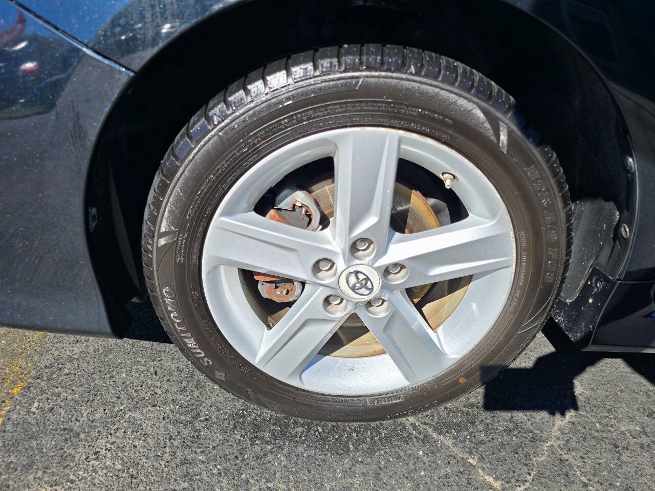 Used 2012 Toyota Camry SE FWD image 10