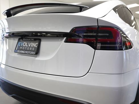 Used 2026 Tesla Model X AWD/4WD image 19