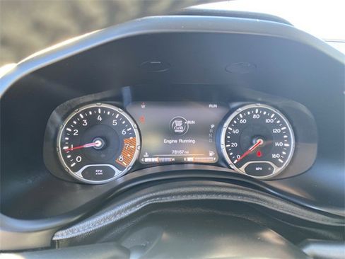 Used 2019 Jeep Renegade Latitude w/ UConnect 8.4 Nav Group image 15