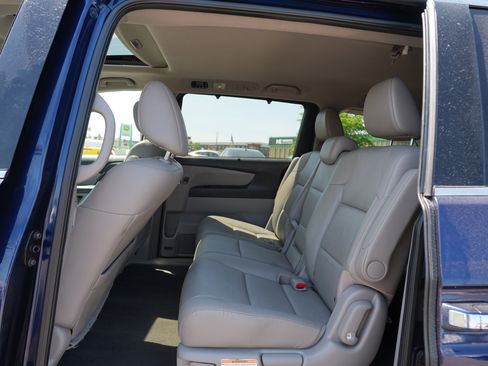 Used 2015 Honda Odyssey EX-L image 18