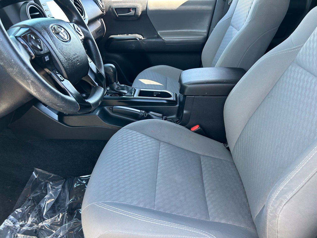 Used 2021 Toyota Tacoma SR RWD image 24