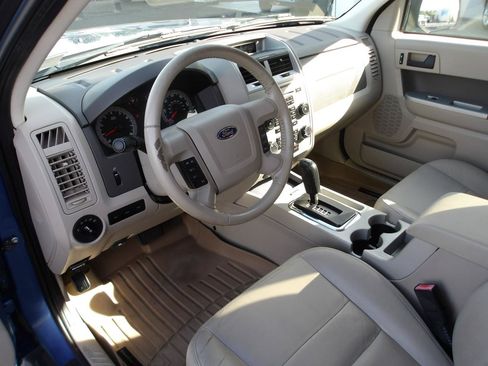 Used 2009 Ford Escape XLT AWD/4WD image 9