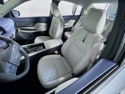 New 2026 Nissan Sentra SL w/ Floor Mat Package FWD image 20