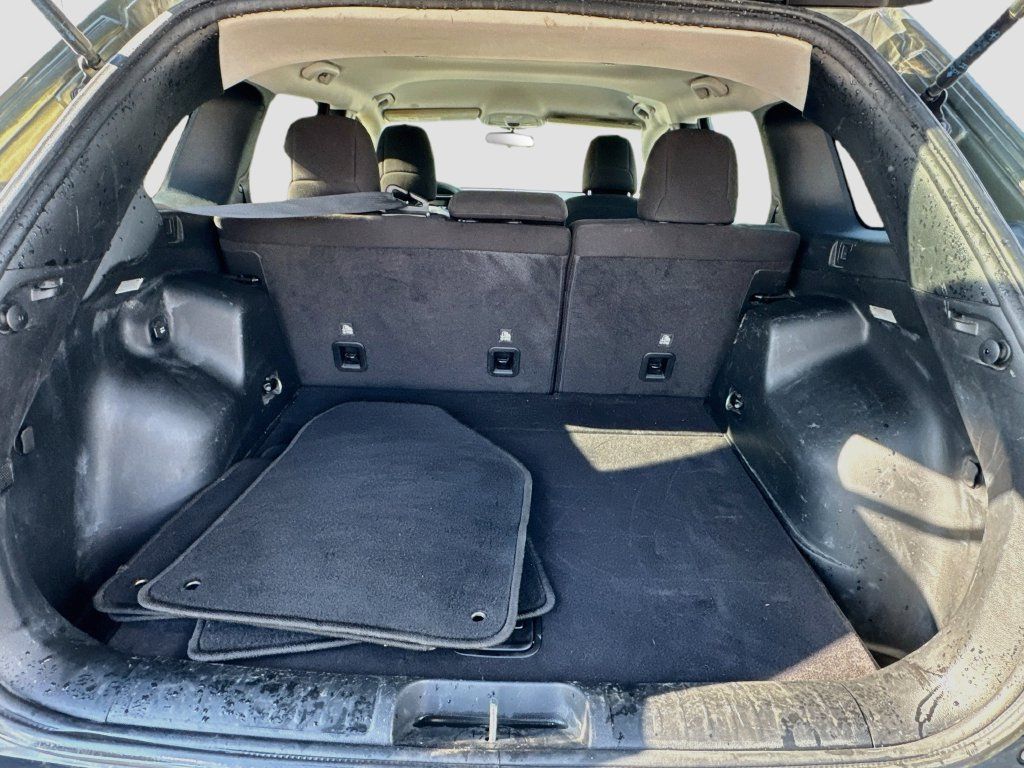 Used 2020 Jeep Cherokee Latitude FWD image 29