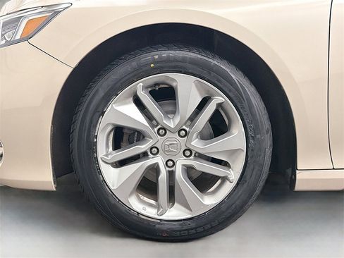 Used 2020 Honda Accord LX image 28