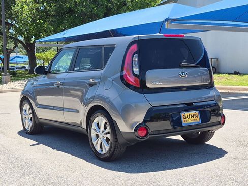 Used 2016 Kia Soul + FWD image 5