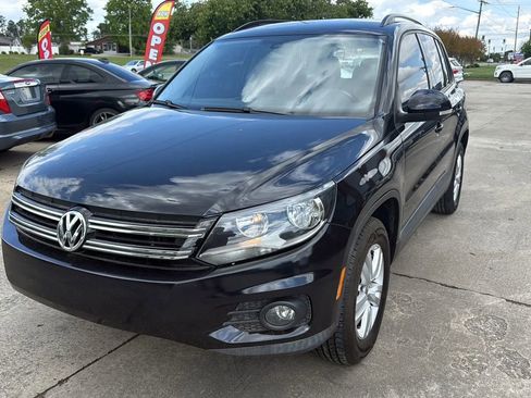 Used 2016 Volkswagen Tiguan S FWD image 1