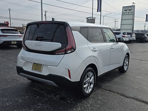 Used 2024 Kia Soul LX w/ Option Group 015 image 7