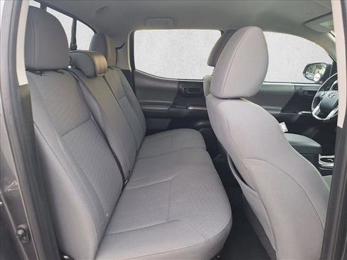 Used 2020 Toyota Tacoma SR5 image 18
