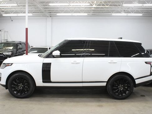 Used 2019 Land Rover Range Rover HSE image 3