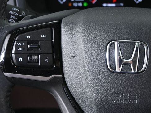 Used 2025 Honda Odyssey Touring image 10