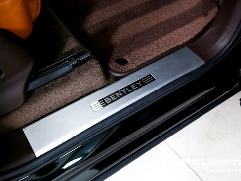 Used 2023 Bentley Bentayga Extended Wheelbase image 34