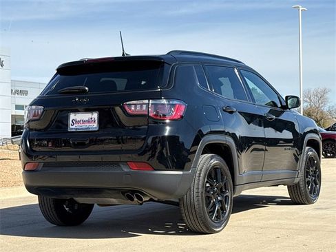 Used 2022 Jeep Compass Altitude image 8