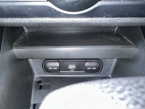 Used 2022 Kia Soul LX FWD image 30