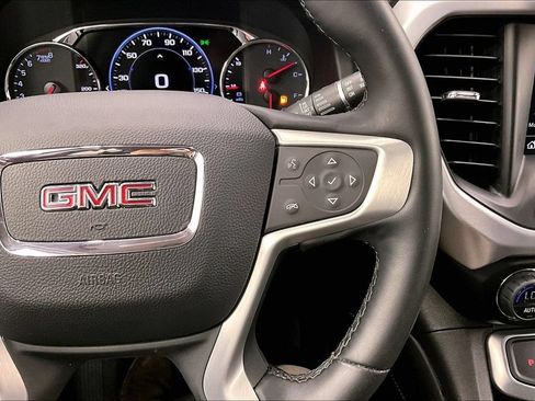 Used 2023 GMC Acadia SLT w/ Elevation Edition FWD image 18