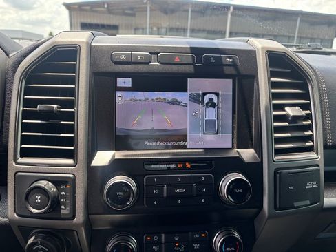 Used 2020 Ford F150 Raptor w/ Equipment Group 802A Luxury image 23