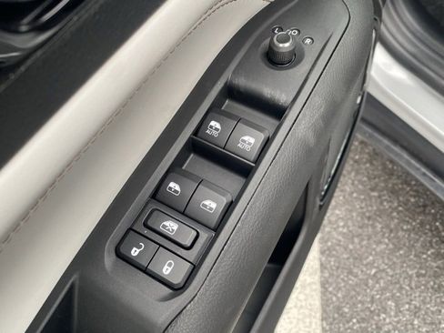 New 2026 Jeep Compass Limited image 13