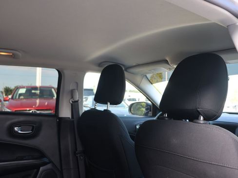 Used 2019 Jeep Compass Sport image 19