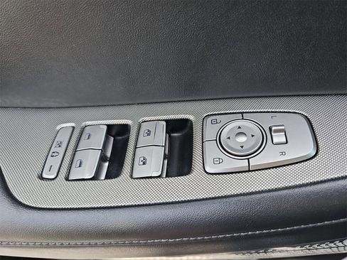 Used 2021 Hyundai Palisade Limited image 34