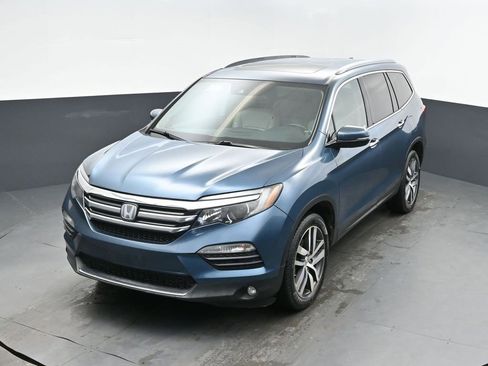 Used 2018 Honda Pilot Touring image 33