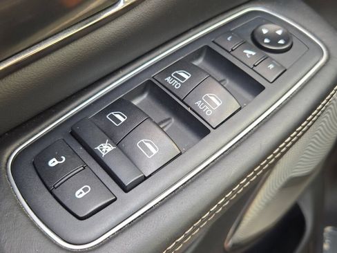 Used 2020 RAM 1500 Limited AWD/4WD image 30
