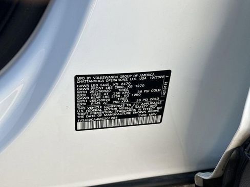 Used 2021 Volkswagen Atlas Cross Sport SE w/ Panoramic Sunroof Package image 34