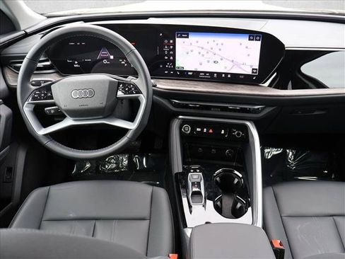 Certified 2025 Audi Q5 Premium w/ Convenience Package AWD/4WD image 22