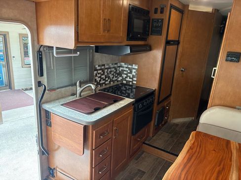 Used 2018 Ford E-350 and Econoline 350 Super Duty w/ Motorhome Prep Package RWD image 13