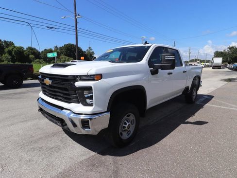 Used 2024 Chevrolet Silverado 2500 W/T w/ WT Convenience Package RWD image 3