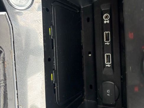 Used 2018 Volkswagen Tiguan SE FWD image 27