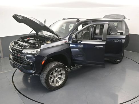 Used 2022 Chevrolet Suburban Z71 w/ Luxury Package AWD/4WD image 79