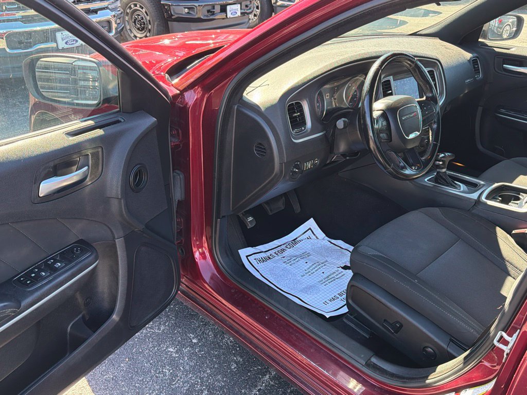 Used 2022 Dodge Charger SXT RWD image 11