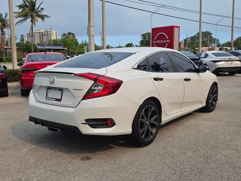 Used 2019 Honda Civic Sport image 8