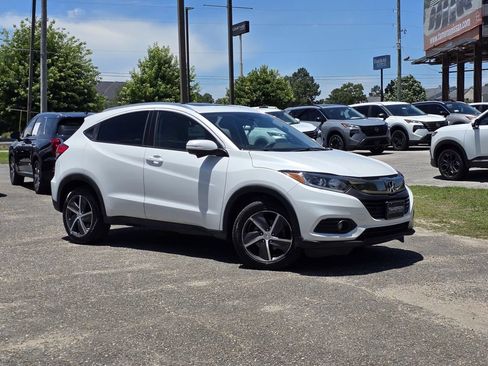 Used 2022 Honda HR-V EX image 2