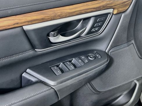 Used 2022 Honda CR-V Touring image 18