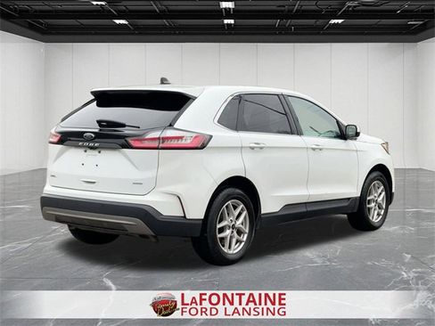 Used 2023 Ford Edge SEL image 5